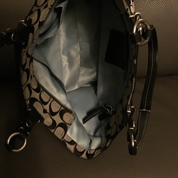 Coach Shoulder Bag - Picture 7 of 8